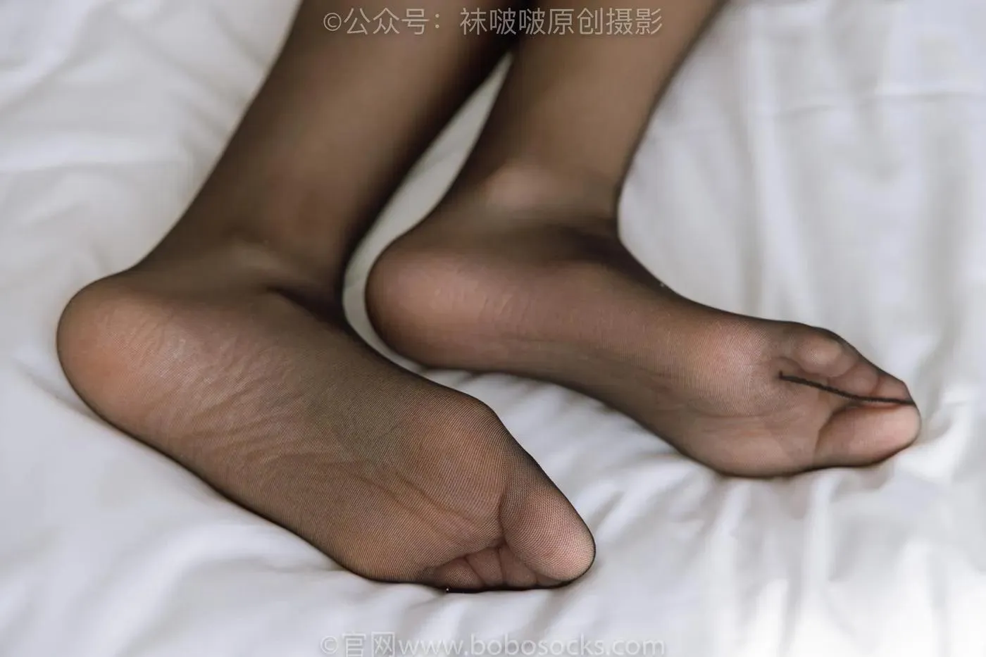 [BoBoSocks袜啵啵]NO.179 小甜豆-OL制服、高跟鞋、黑丝、撕丝袜剧情 [140P]插图3